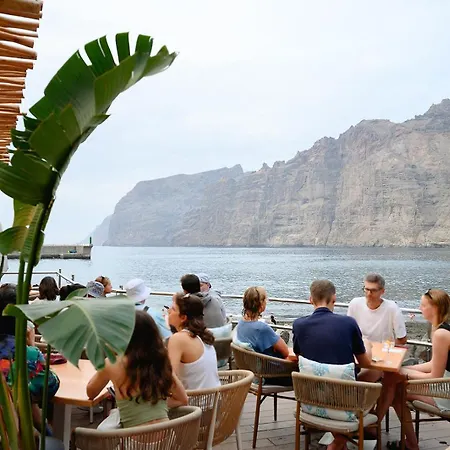 Home2rest - 2bdr, 1st Line With Ocean Views, Gigantes Cliffs And Port Acantilado de los Gigantes
